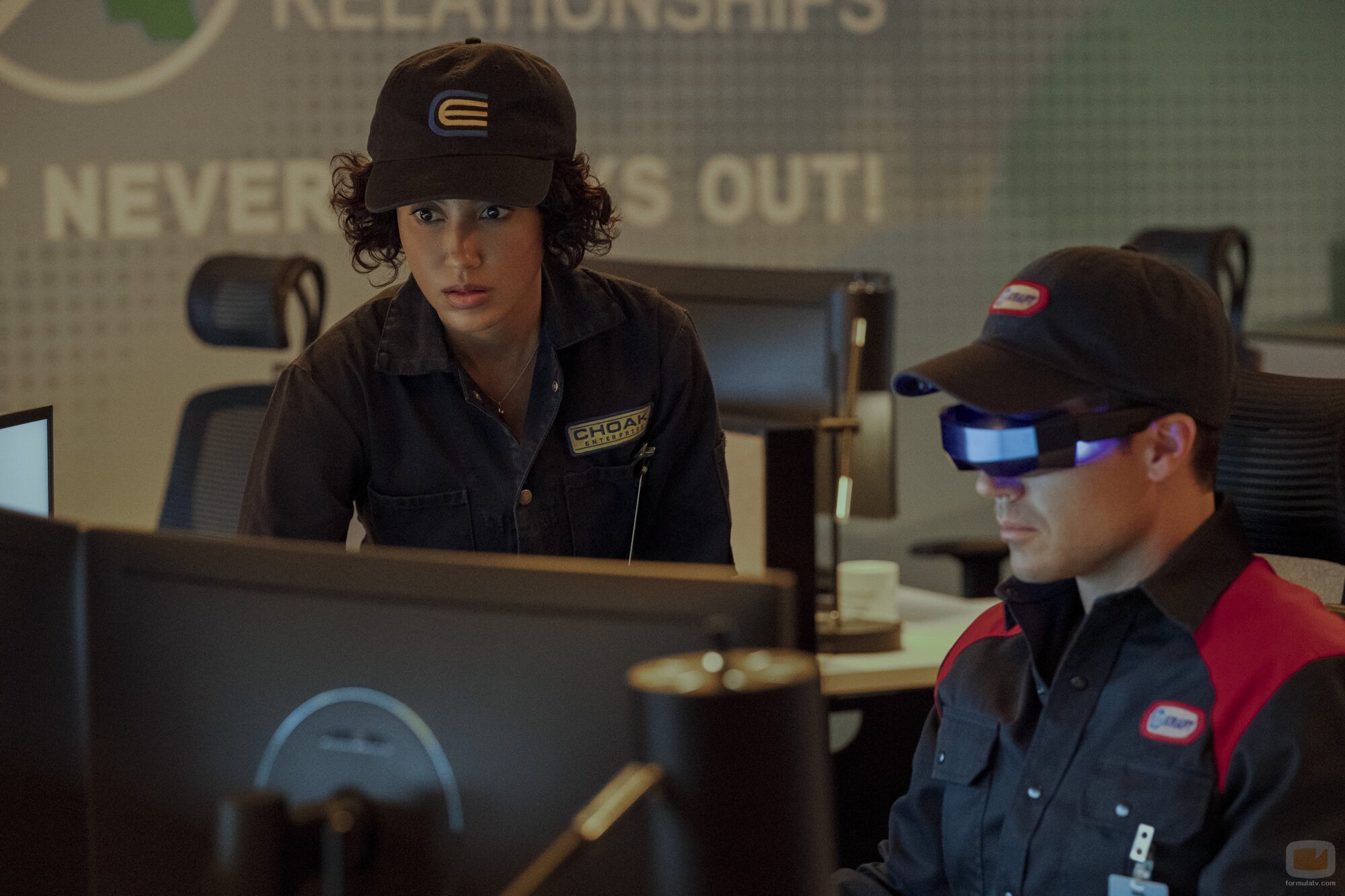 Andy Allo en 3x01 titulado 'Cuenta atrás' de 'Upload'