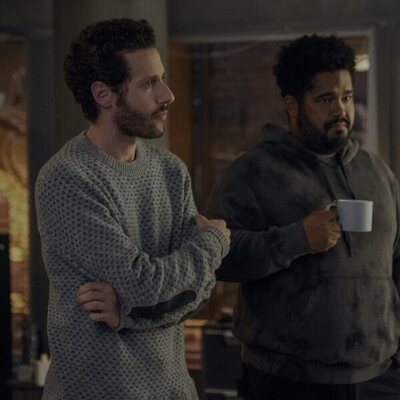 Paulo Costanzo en 3x01 titulado 'Cuenta atrás' de 'Upload'