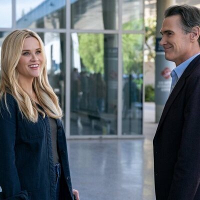 Reese Witherspoon y Billy Crudup en 3x01 titulado 'La línea de Kármán' de 'The Morning Show'