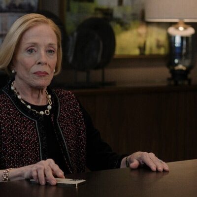 Holland Taylor en la temporada 3 y el capítulo 02 de 'The Morning Show'