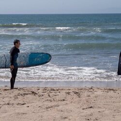Jon Hamm y Billy Crudup en 'La isla del amor' de 'The Morning Show'