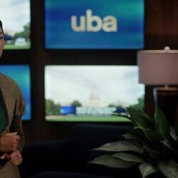 Greta Lee en la temporada 3 y el capítulo 06 de 'The Morning Show'