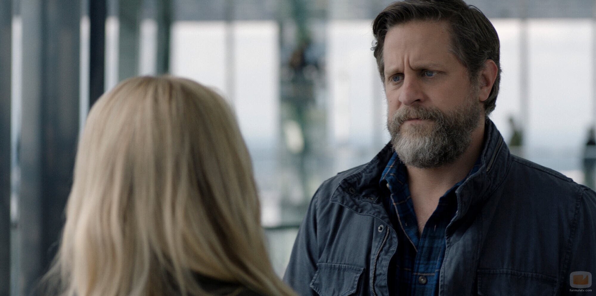 Joe Tippett en Capítulo 6 titulado 'Estudiante de Stanford' de 'The Morning Show'