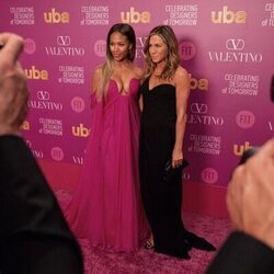 Jennifer Aniston y Nicole Beharie en Capítulo 7 titulado 'Escrutinio estricto' de 'The Morning Show'