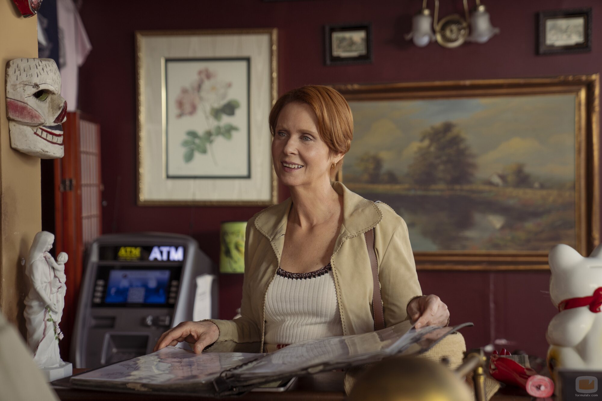 Escena de Cynthia Nixon en 2x03 'Capítulo tres' de 'And Just Like That...'