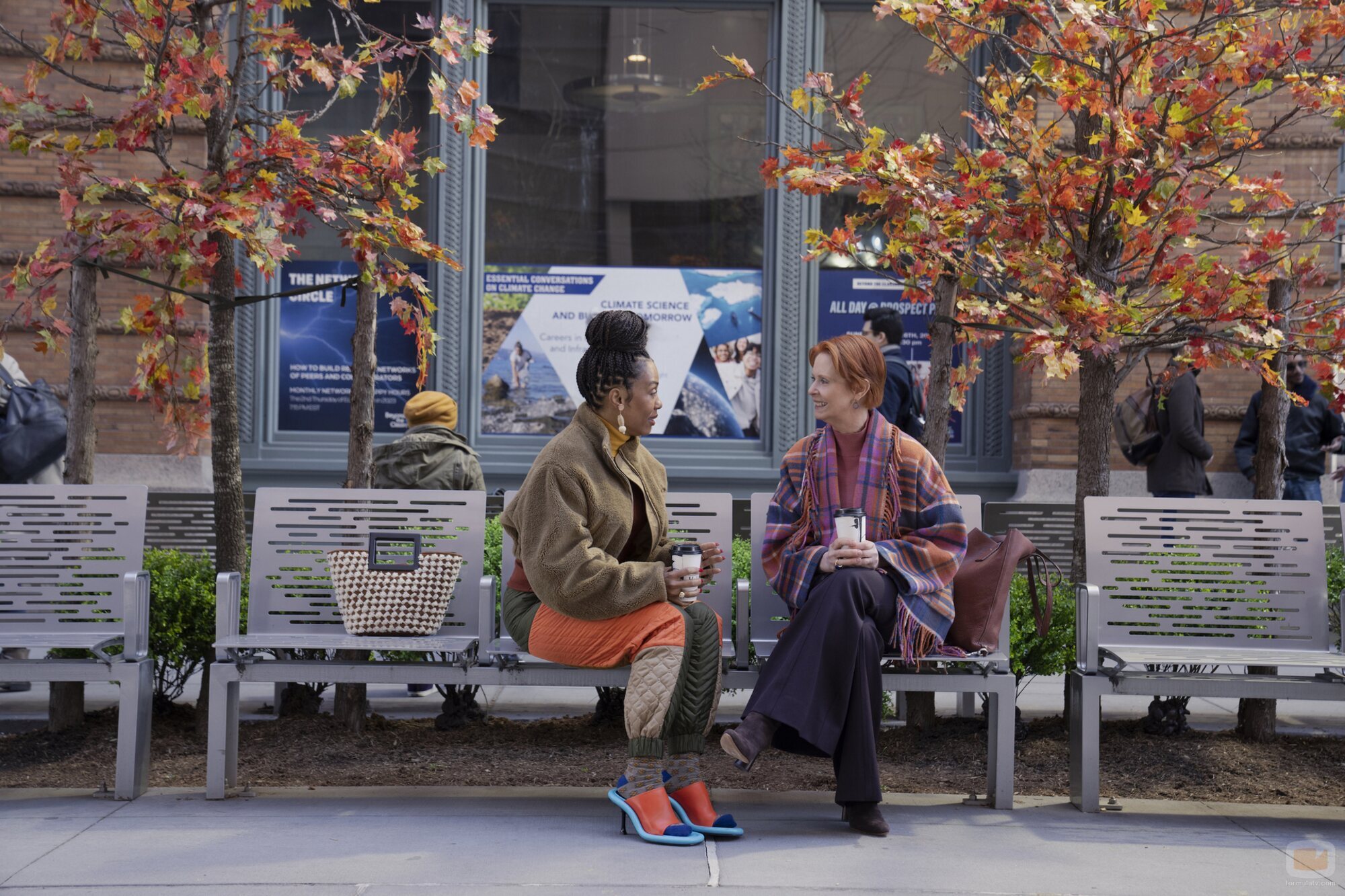 Cynthia Nixon y Karen Pittman en 2x05 'Truco o trato' de 'And Just Like That...'