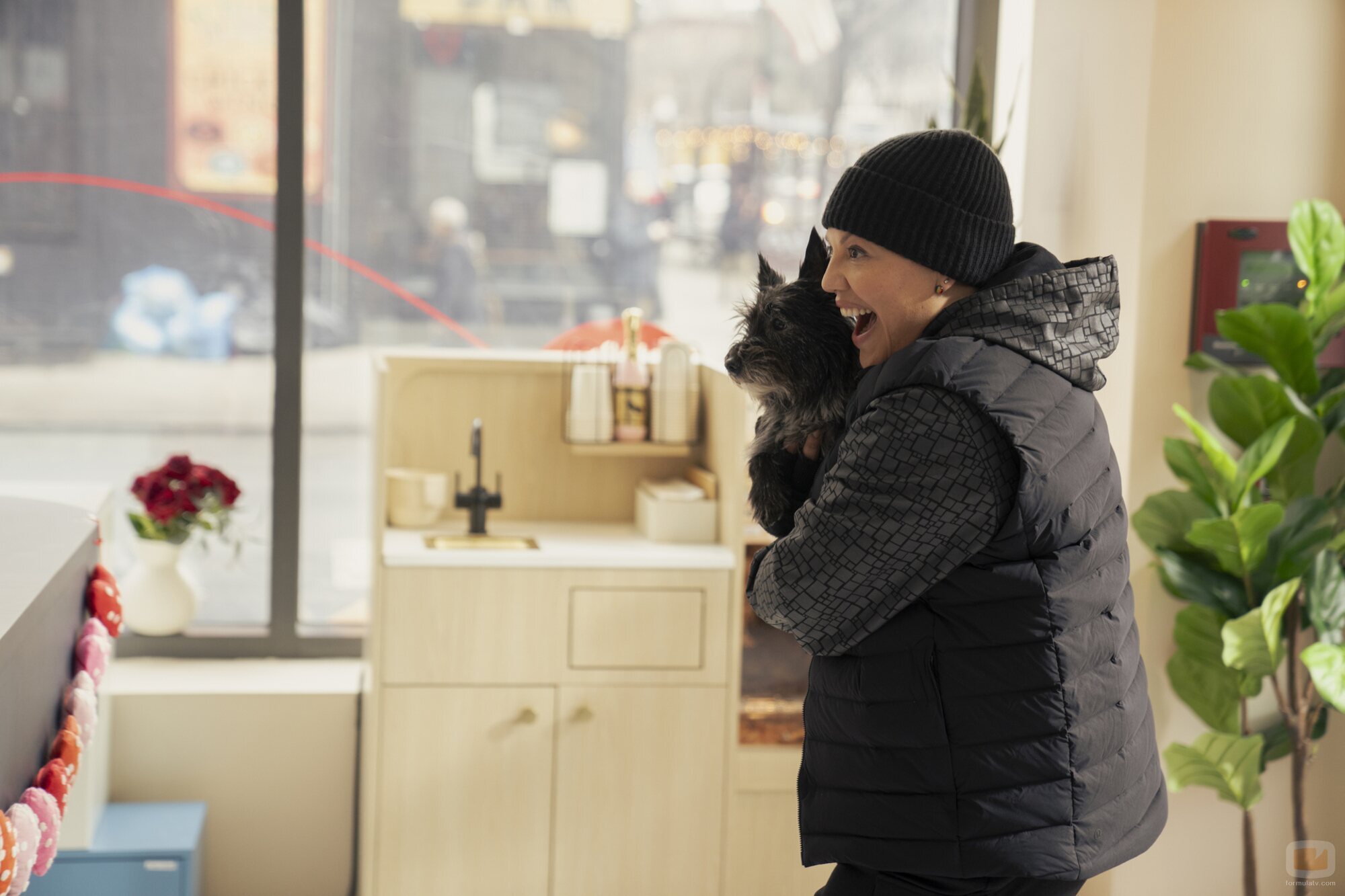 Sara Ramirez en 2x07 '14 de febrero' de 'And Just Like That...'