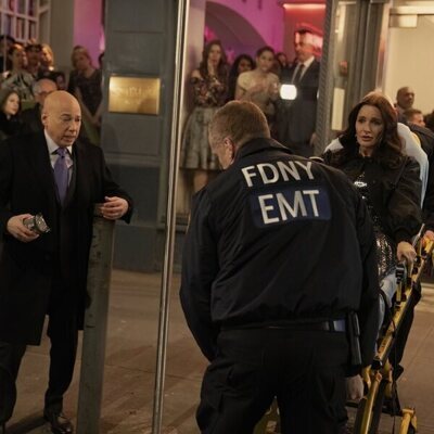 Kristin Davis y Evan Handler en 2x07 titulado '14 de febrero' de 'And Just Like That...'
