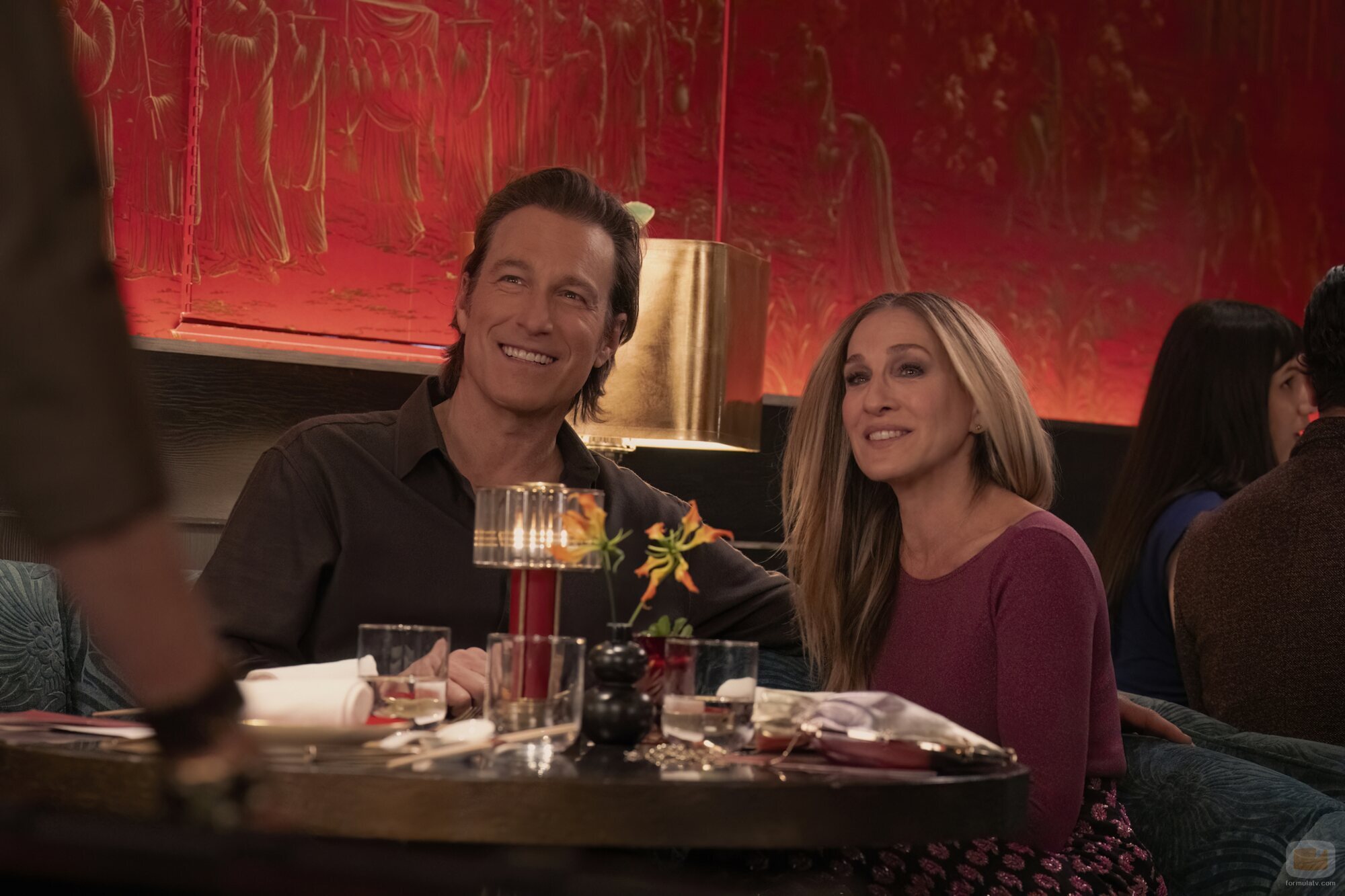 John Corbett y Sarah Jessica Parker en 'Adios al barrio' de 'And Just Like That...'
