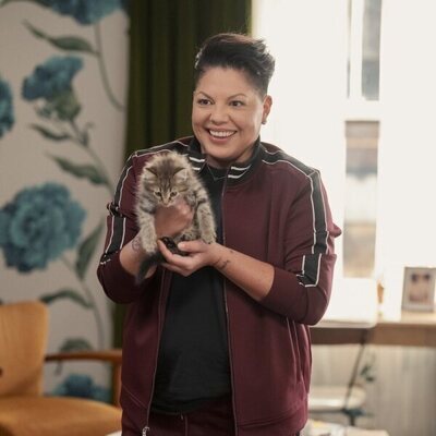 Sara Ramirez en el 2x09 de 'And Just Like That...'