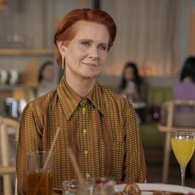 Cynthia Nixon en Capítulo 10 titulado 'La última cena, primera parte: aperitivo' de 'And Just Like That...'