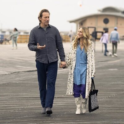 John Corbett y Sarah Jessica Parker en 2x10 titulado 'La última cena, primera parte: aperitivo' de 'And Just Like That...'