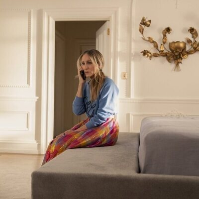 Escena de Sarah Jessica Parker en el 2x10 de 'And Just Like That...'