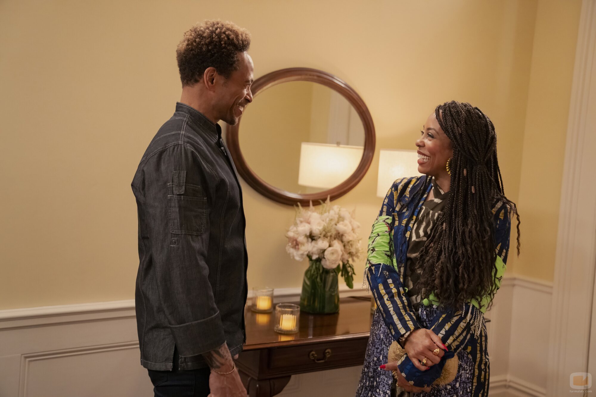 Karen Pittman y Gary Dourdan en 2x11 'La última cena, segunda parte: principal' de 'And Just Like That...'