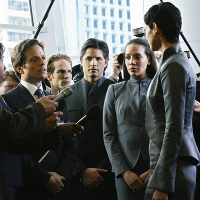 Morena Baccarin es Anna en 'V', la serie de ABC