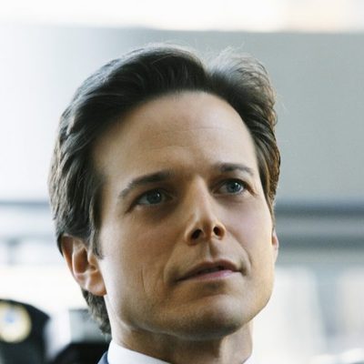 Scott Wolf en V