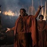 Kulvinder Ghir en 'Un atisbo de la oscuridad' de 'Foundation'