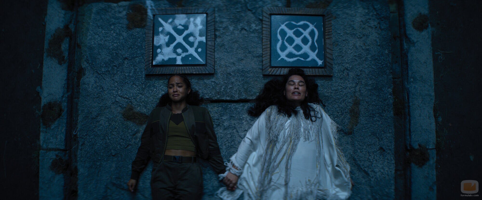 Lou Llobell en Capítulo 9 titulado 'Hace ya tiempo, no lejos de aquí' de 'Fundación'