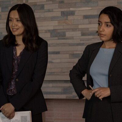 Cynthy Wu y Coral Peña en Capítulo 3 titulado 'El abrazo del oso' de 'Para toda la humanidad'