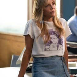 Kaitlin Olson en 1x08 titulado 'Obsesión' de 'High Potential'
