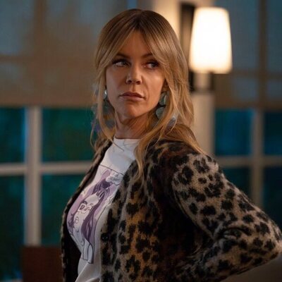 Still de Kaitlin Olson en 1x08 'Obsesión' de 'High Potential'