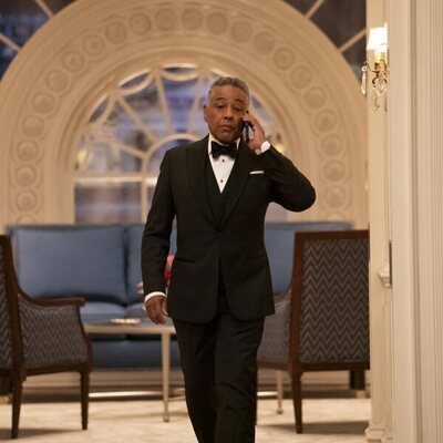 Giancarlo Esposito en 1x08 'El misterio del cuarto amarillo' de 'La residencia'