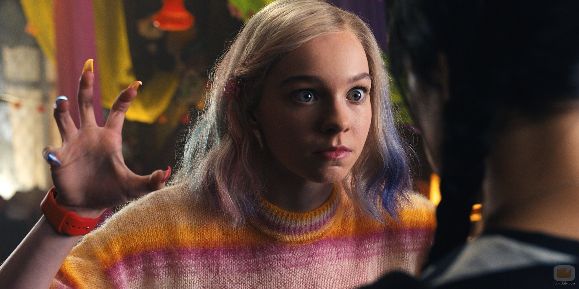 Emma Myers en 1x01 titulado 'Los Miércoles son tristes' de 'Miércoles'