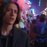 Percy Hynes White en 1x01 titulado 'Los Miércoles son tristes' de 'Miércoles'