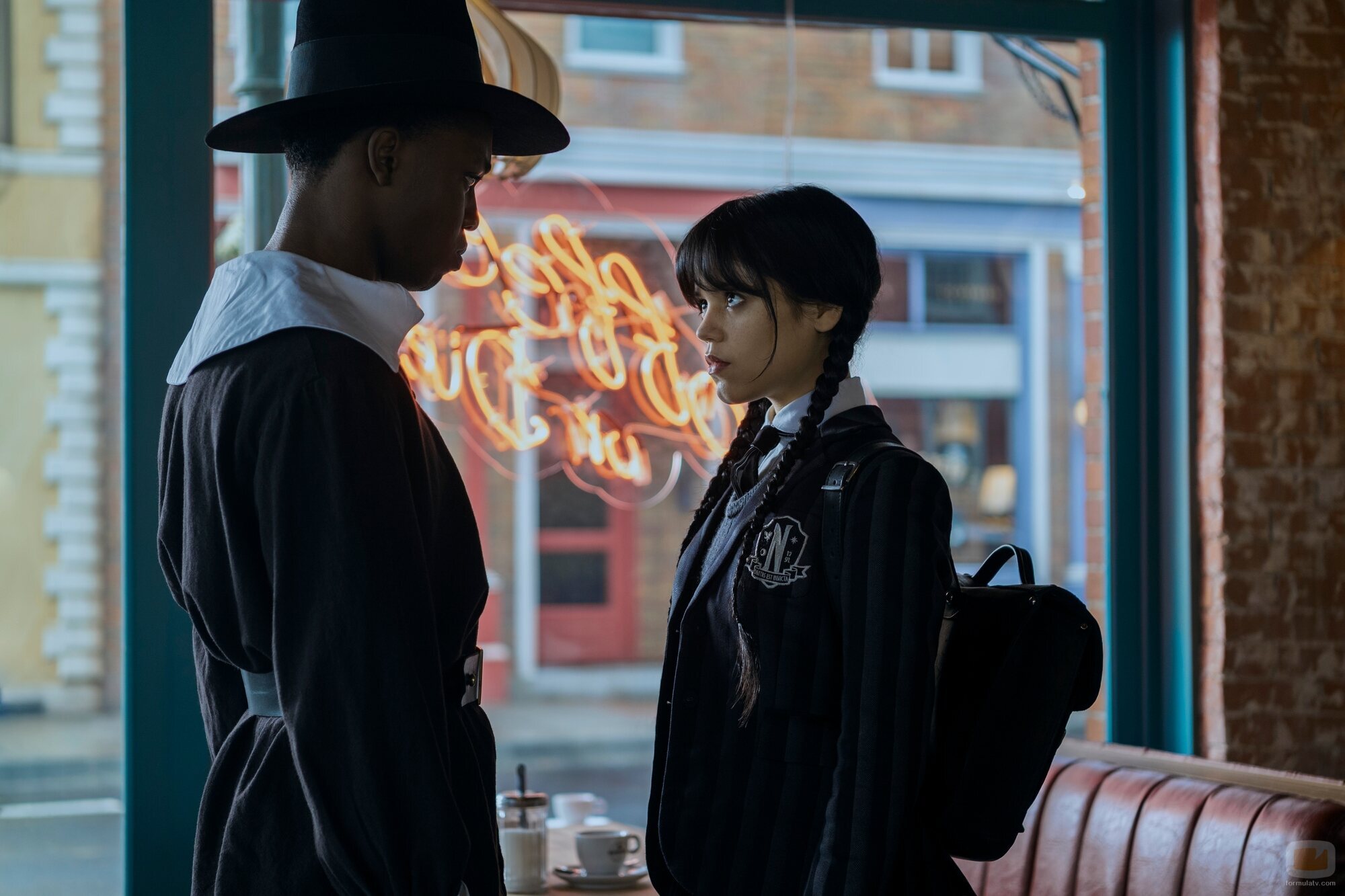 Foto de Jenna Ortega en Capítulo 1 titulado 'Los Miércoles son tristes' de 'Miércoles'