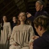 Emma Myers en 1x03 titulado 'Tristemente amiga o enemiga' de 'Miércoles'