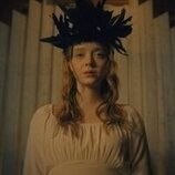 Escena de Emma Myers en 'Tristemente amiga o enemiga' de 'Wednesday'