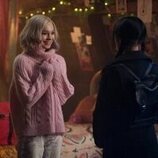 Jenna Ortega y Emma Myers en el 1x07 de 'Wednesday'