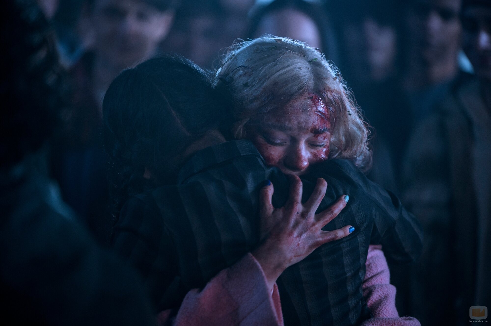 Jenna Ortega y Emma Myers en Capítulo 8 titulado 'Una bandada de tristeza' de 'Miércoles'