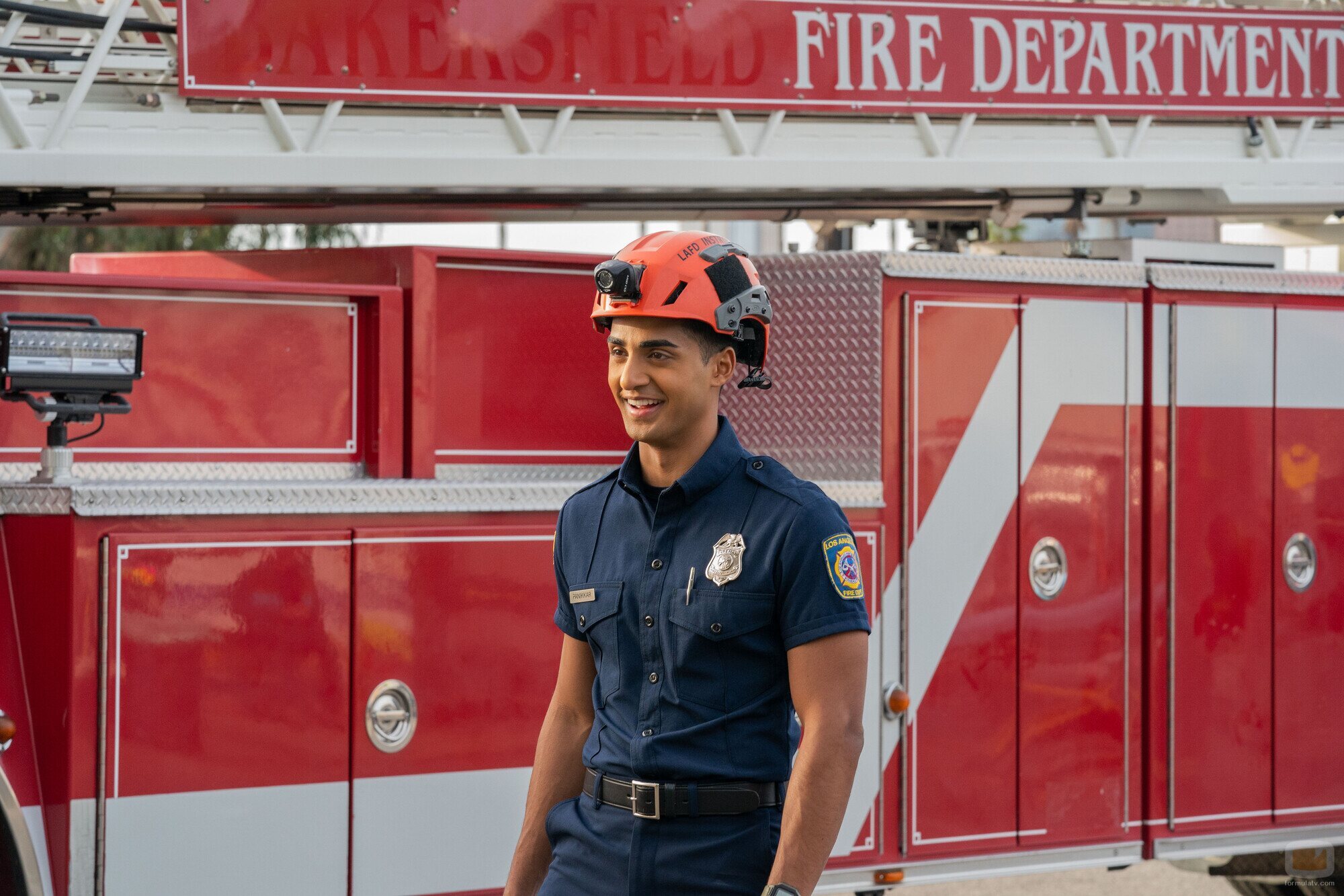 Anirudh Pisharody en Capítulo 14 titulado 'Ansiedad de rendimiento' de '9-1-1'