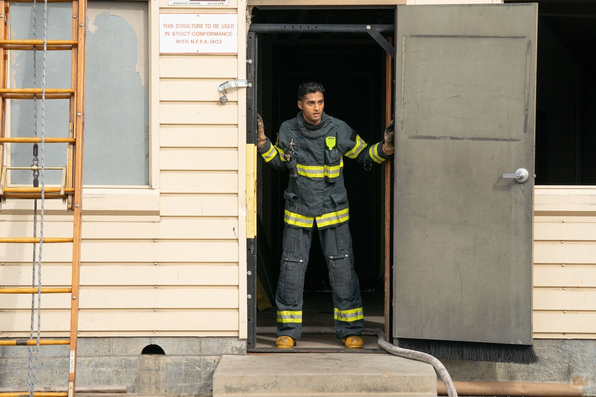 Foto de Anirudh Pisharody en 6x14 'Ansiedad de rendimiento' de '9-1-1'