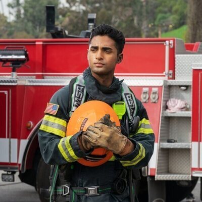 Anirudh Pisharody en 6x14 titulado 'Ansiedad de rendimiento' de '9-1-1'
