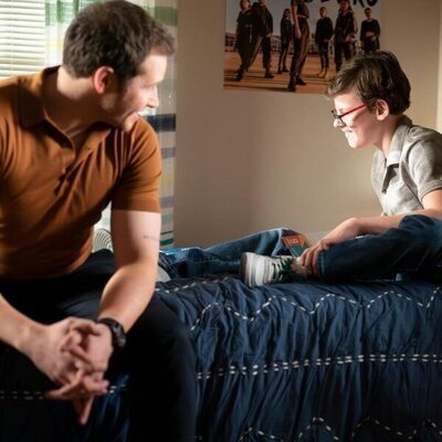 Ryan Guzman y Gavin McHugh en el 'Abandon Ships' de '911'