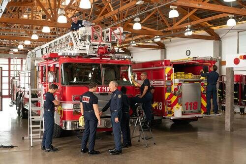 8x01 titulado 'Buzzkill' de '9-1-1'