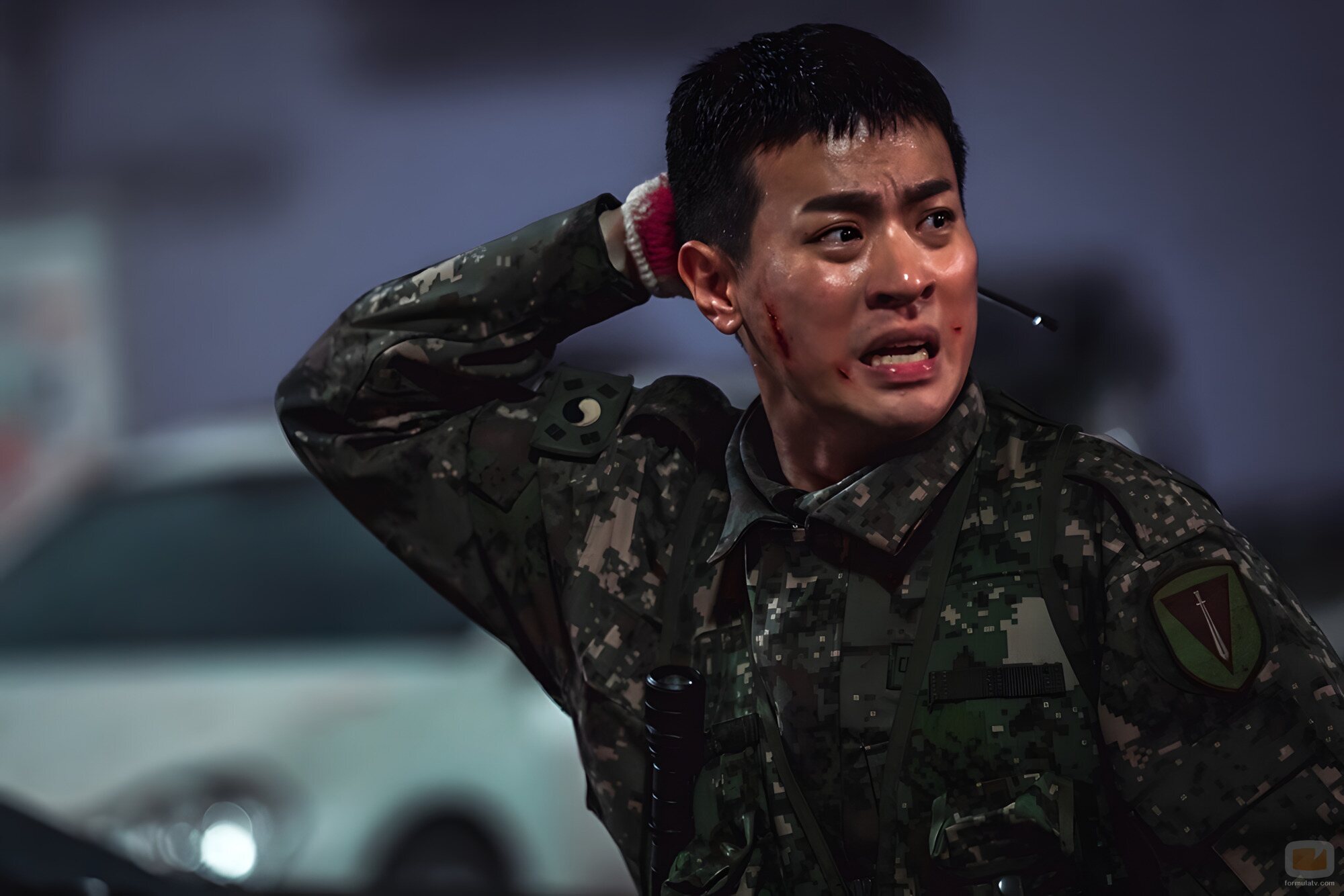 Park Jeong-min en el 1x08 de 'Newtopia'