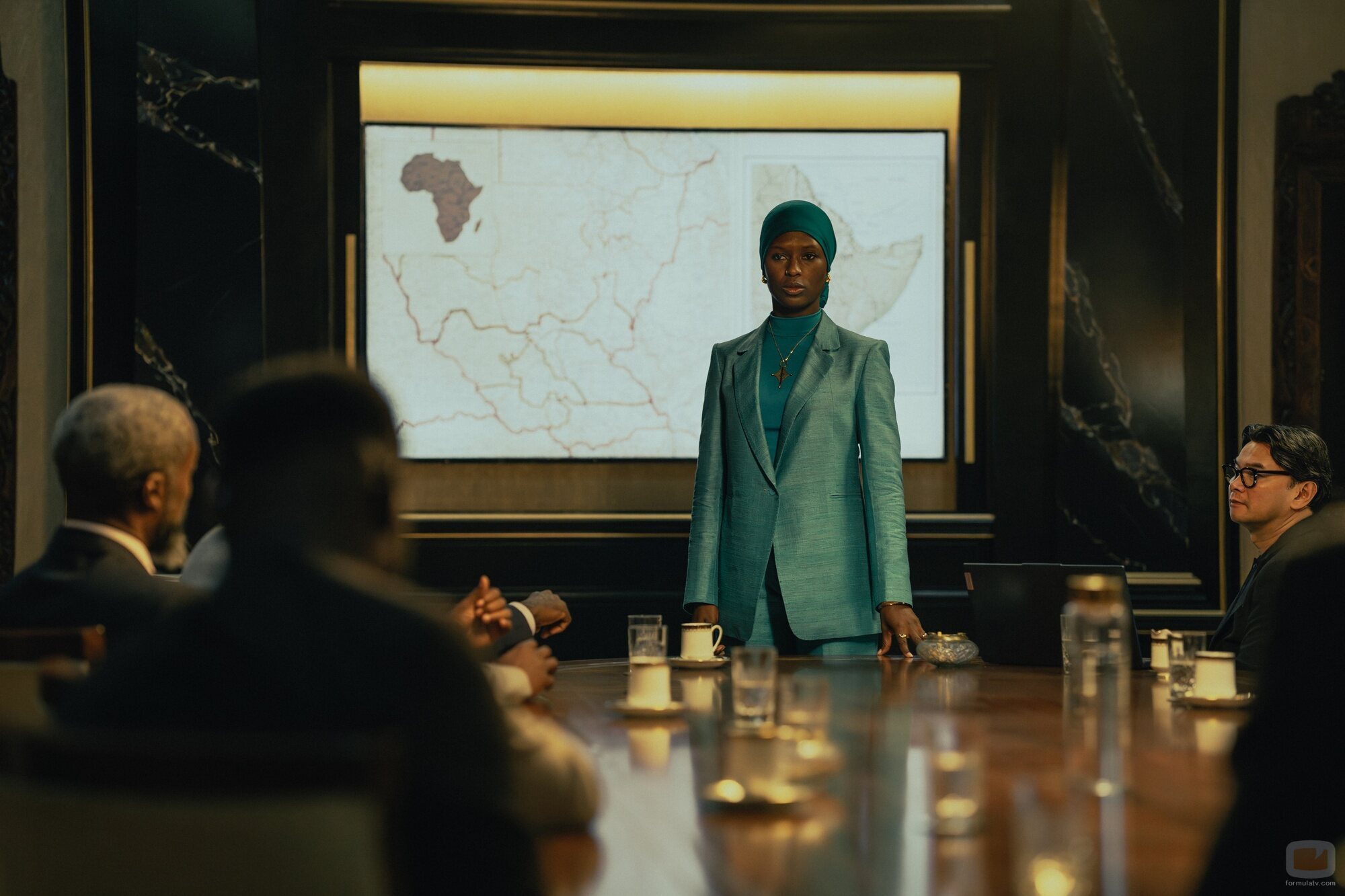 Jodie Turner-Smith en el 1x04 de 'The Agency'