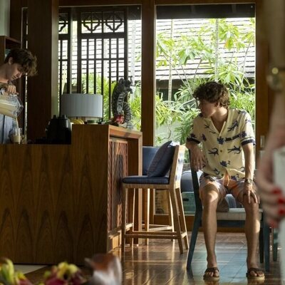 Patrick Schwarzenegger y Sam Nivola en 3x06 titulado 'Negaciones' de 'The White Lotus'