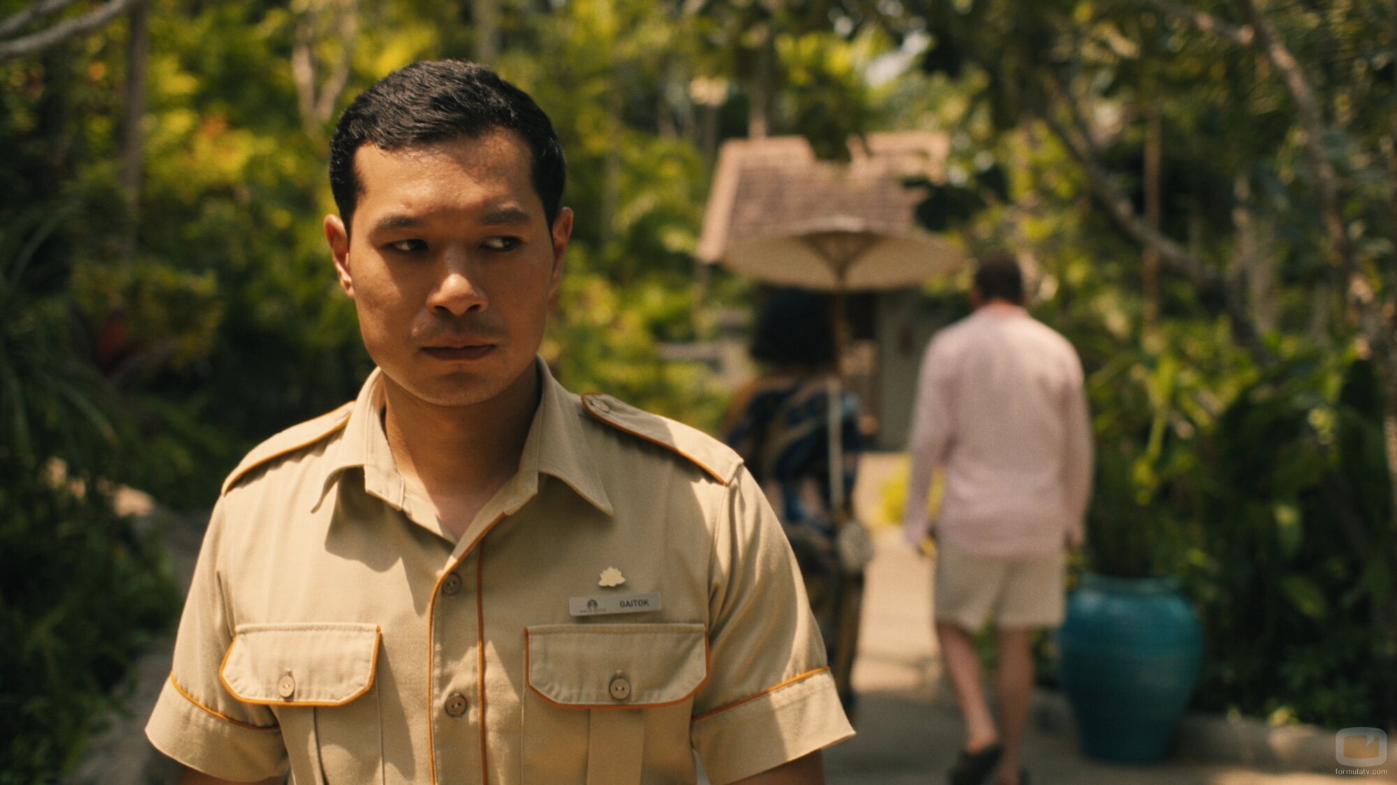 Tayme Thapthimthong en Capítulo 6 titulado 'Negaciones' de 'The White Lotus'