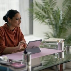 1x01 de 'La supervivencia de una chica con curvas'