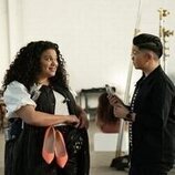 Michelle Buteau en el 1x01 de 'Survival of the Thickest'