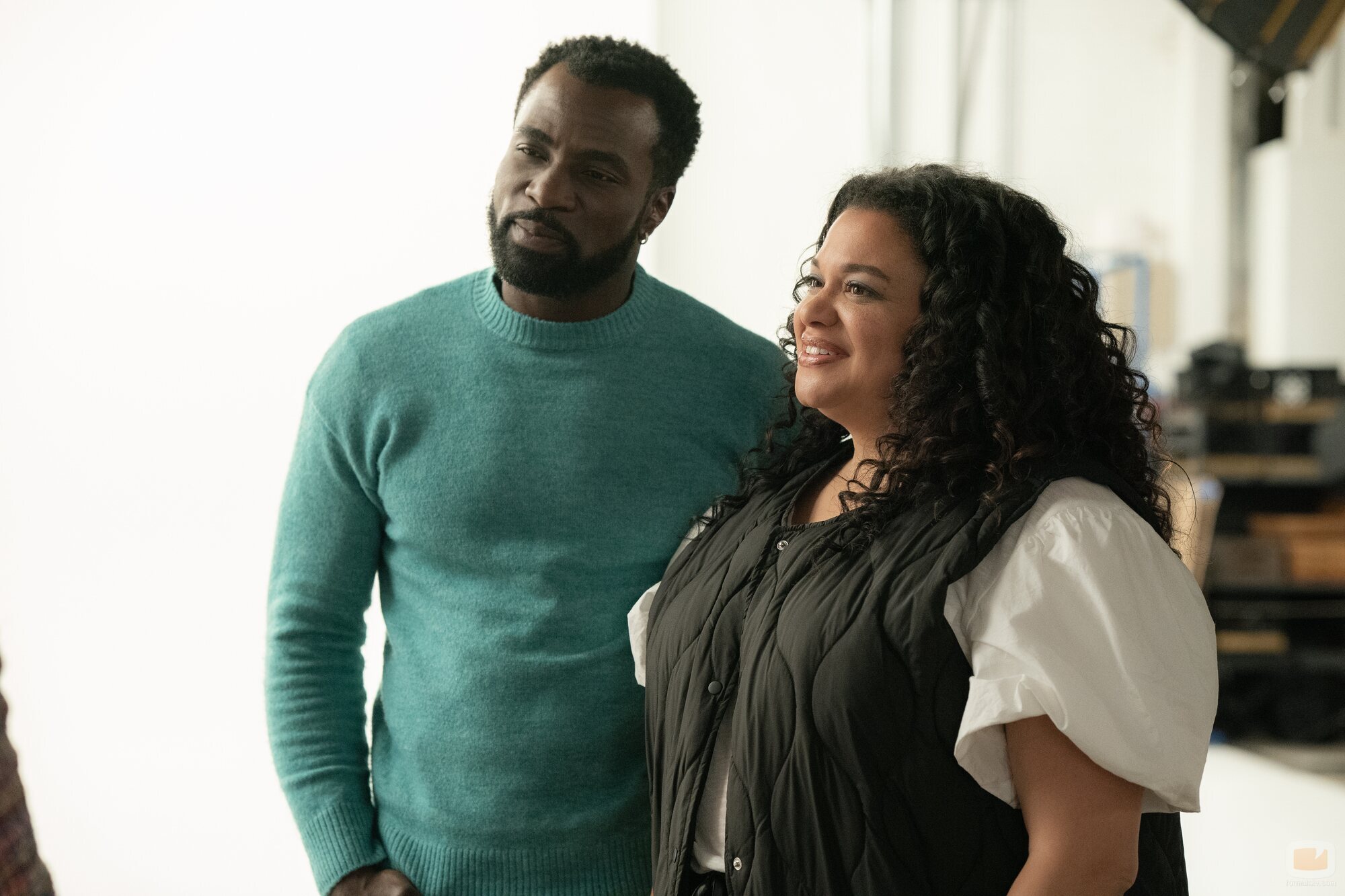 Foto de Michelle Buteau en 'Riega tu jardín, guapa' de 'Survival of the Thickest'