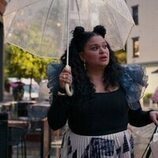 Michelle Buteau en Capítulo 2 titulado '¡Sé una campeona!' de 'La supervivencia de una chica con curvas'