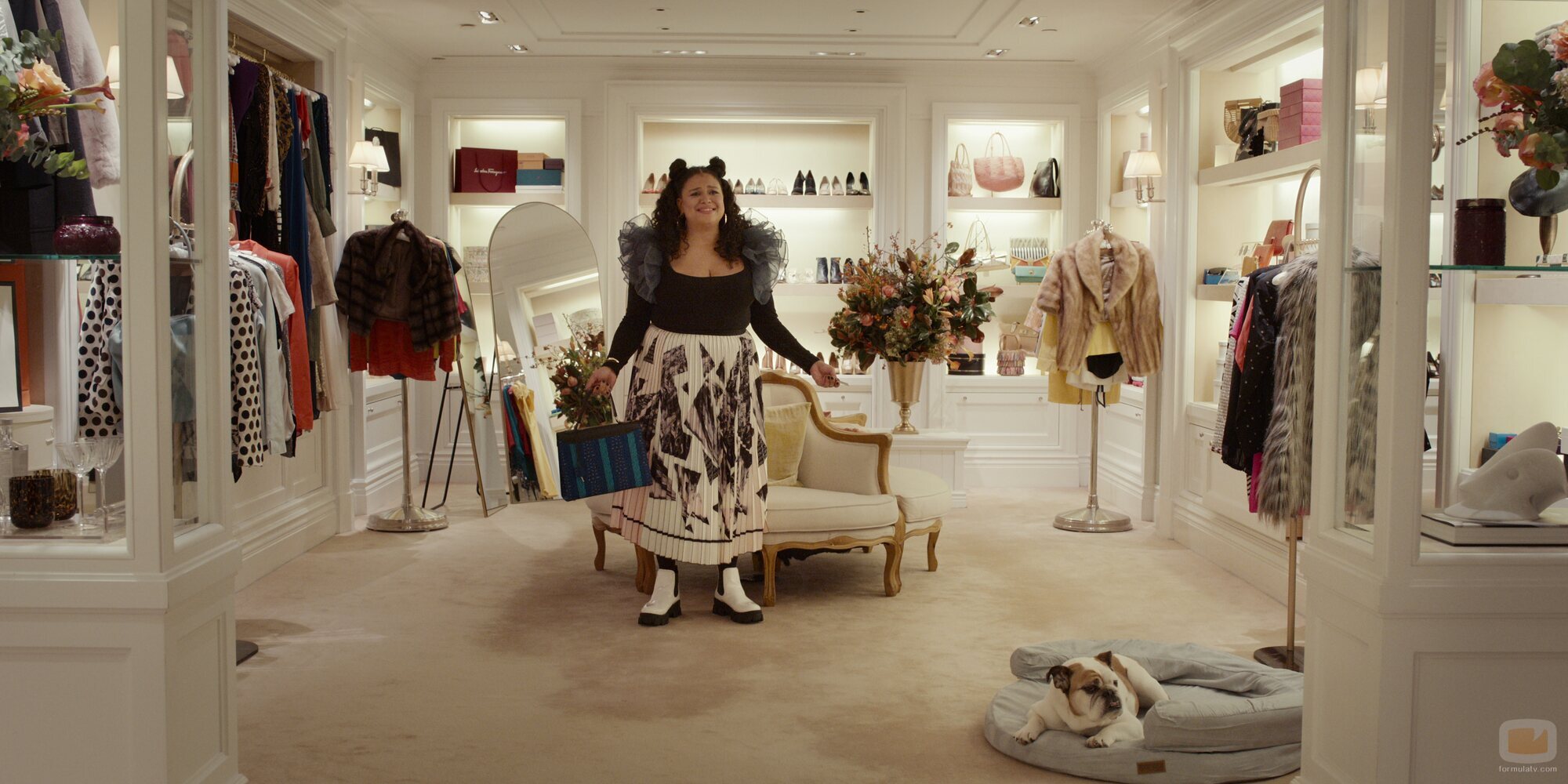 Still de Michelle Buteau en 1x02 '¡Sé una campeona!' de 'La supervivencia de una chica con curvas'