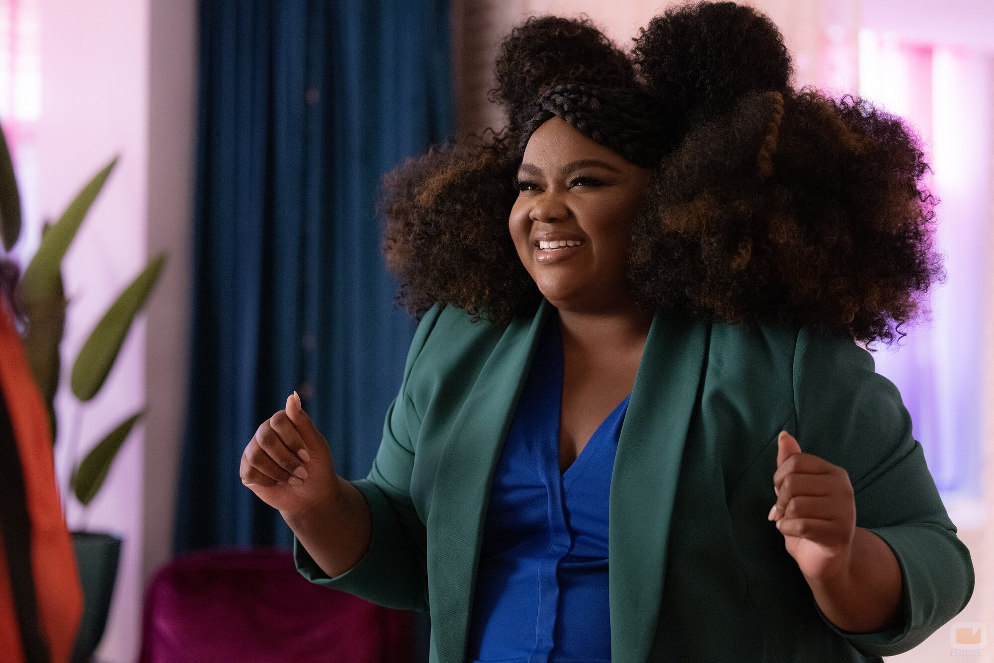 Nicole Byer en la temporada 1 y el capítulo 06 de 'La supervivencia de una chica con curvas'