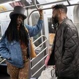 Foto de Tone Bell en la temporada 1 y el capítulo 06 de 'La supervivencia de una chica con curvas'