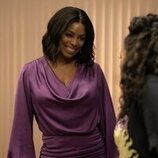 Tasha Smith en 1x07 '¡Sácalo fuera' de 'La supervivencia de una chica con curvas'